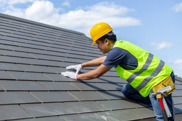 Best Roof Gutter Cleaning  in Bedford, IA